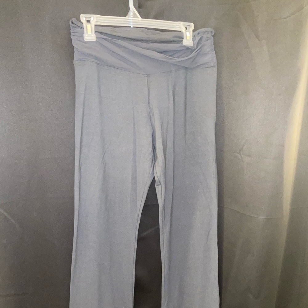 Grey straight Leg Leggings